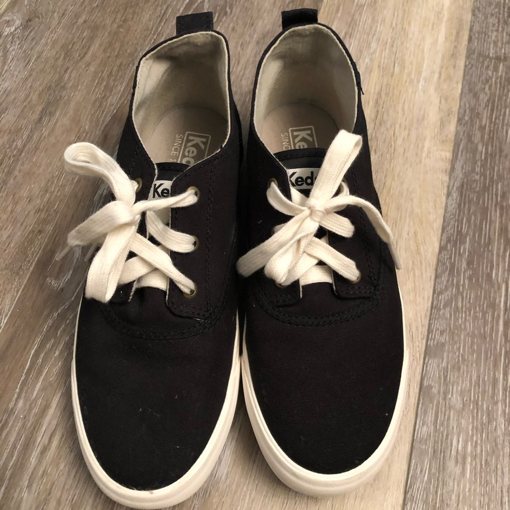 Women’s black keds shoes